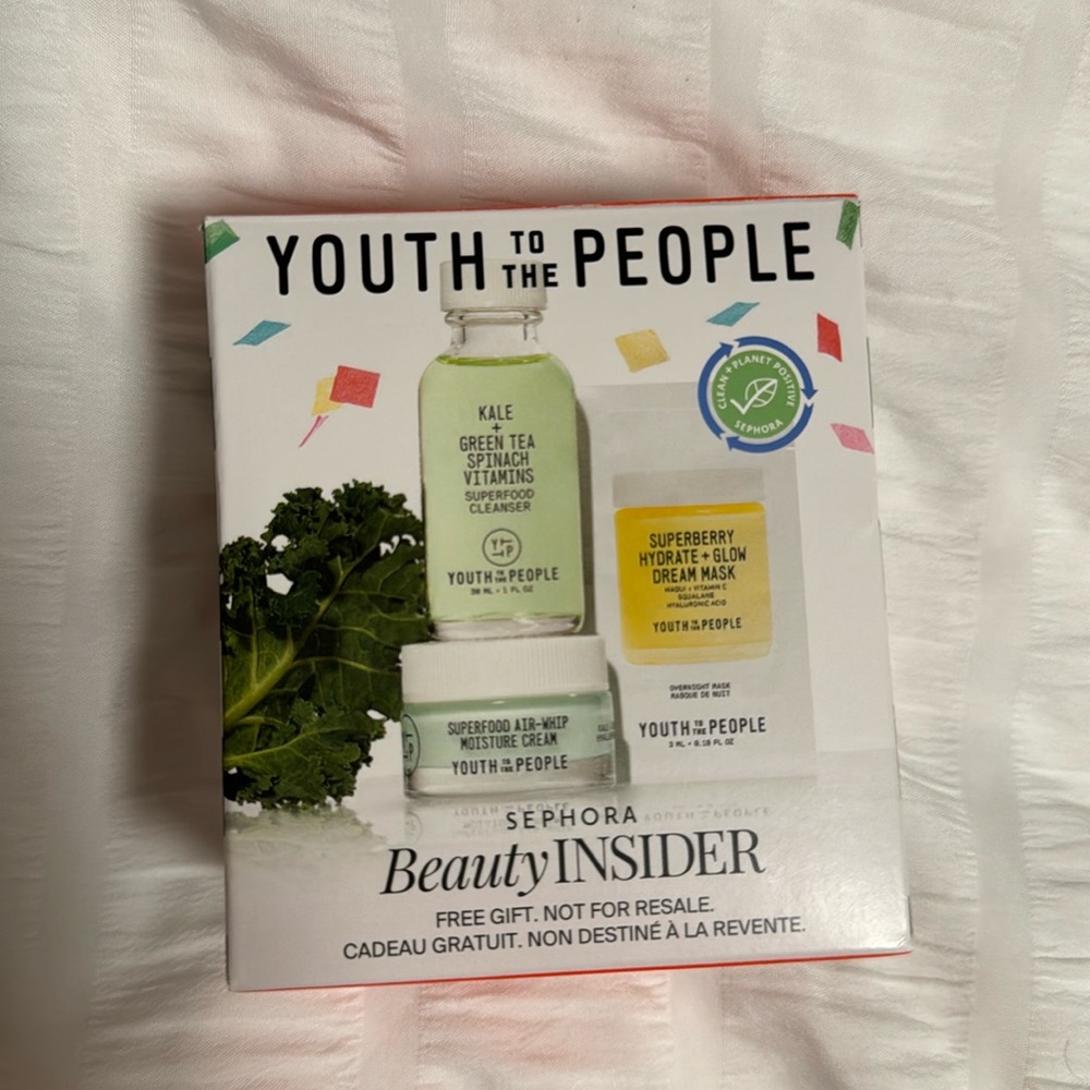 Youth to the people Superfood air-whip moisture cream and glow dream mask